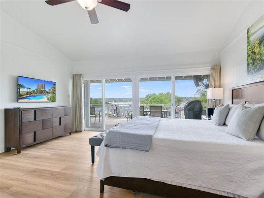Bedroom, Interior, Water, Wood Texture Flooring