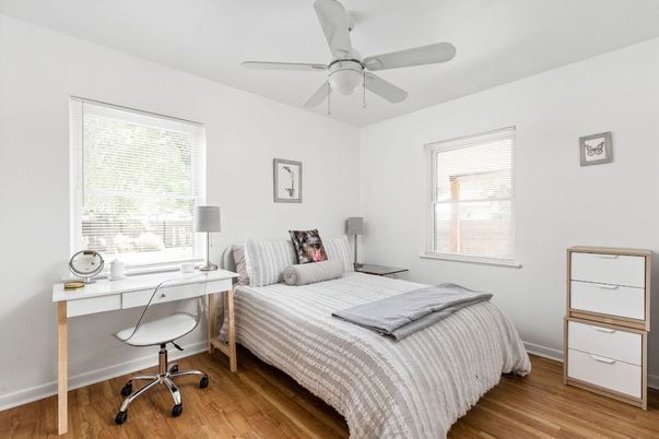 Bedroom, Home Office, Interior, Wood Texture Flooring