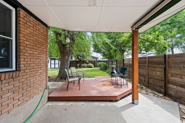 Backyard, Exterior
