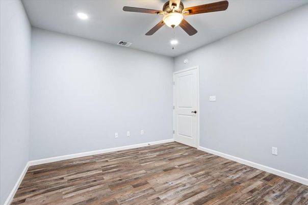 Empty room, Interior, Recessed Lighting, Wood Texture Flooring