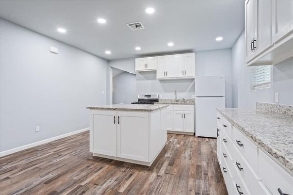 Interior, Kitchen, Recessed Lighting, Wood Texture Flooring