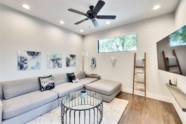 Interior, Living room, Recessed Lighting, Wood Texture Flooring