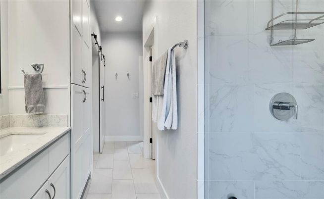 Bathroom, Interior, Marble Walls, Recessed Lighting