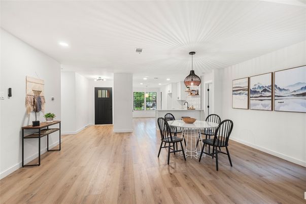 Dining room, Interior, Kitchen, Pendant Lights, Recessed Lighting, Wood Texture Flooring