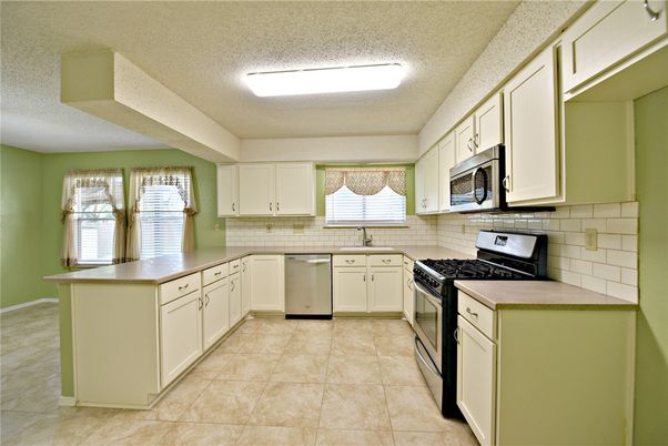 Interior, Kitchen, Stainless Steel Appliances