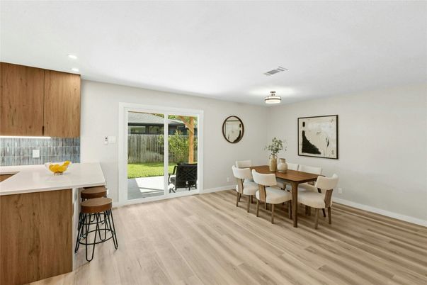 Dining room, Interior, Recessed Lighting, Wood Texture Flooring