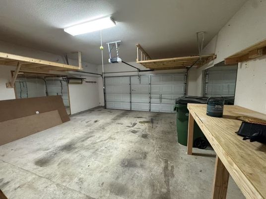 Garage, Interior