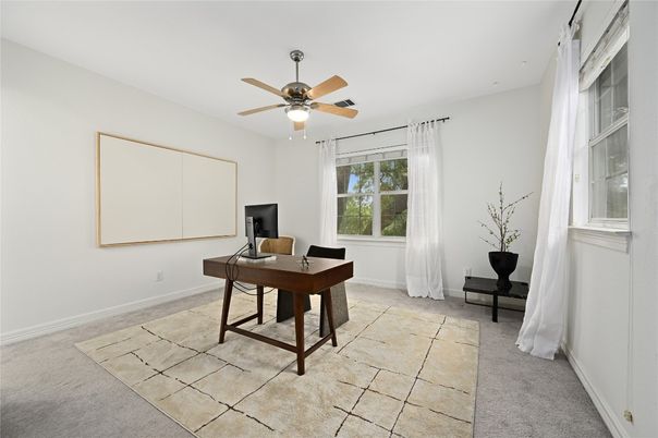 Home Office, Interior