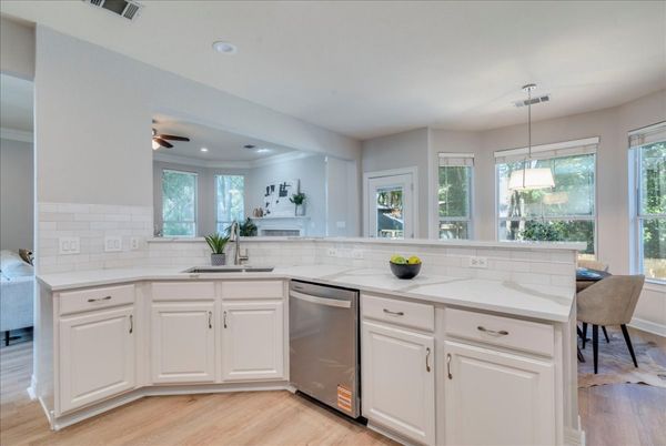 Dining room, Interior, Kitchen, Pendant Lights, Recessed Lighting, Wood Texture Flooring