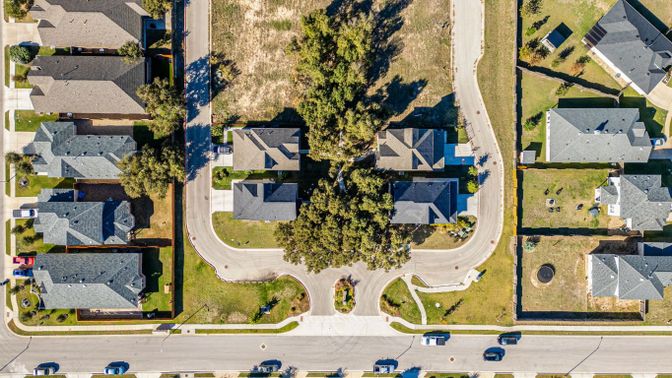 Exterior, Drone