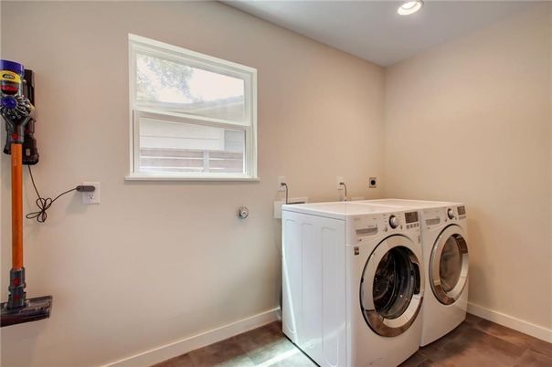 Interior, Recessed Lighting, Washer