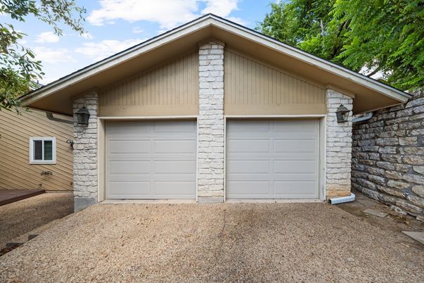 Detached Garage, Exterior