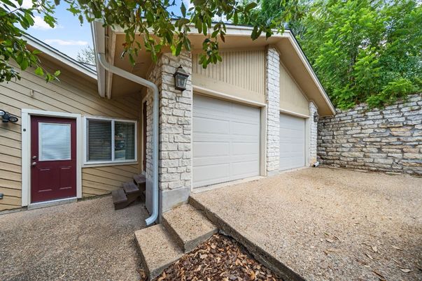 Detached Garage, Exterior