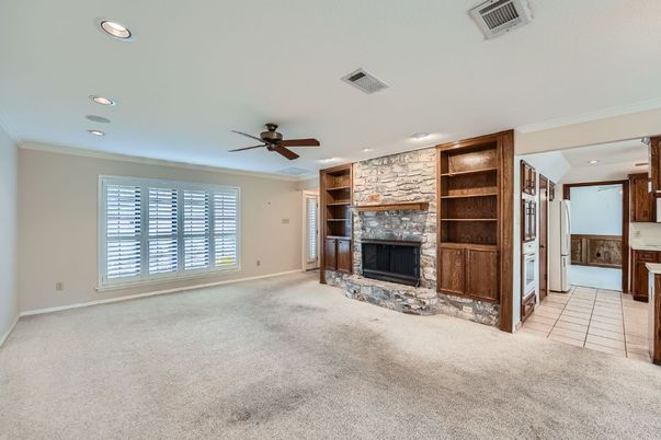 Chandelier, Interior, Walk-in Closets