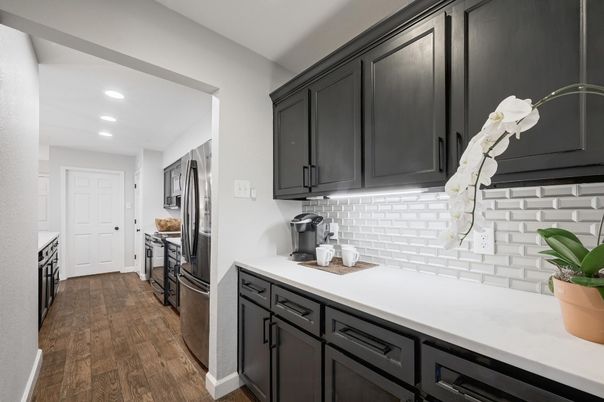 Interior, Kitchen, Recessed Lighting, Wood Texture Flooring