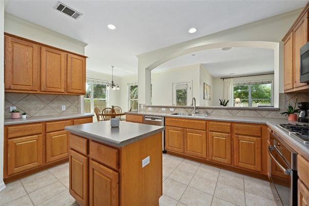 Dining room, Interior, Kitchen, Pendant Lights, Recessed Lighting