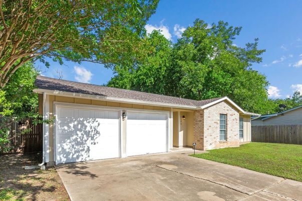 Detached Garage, Exterior