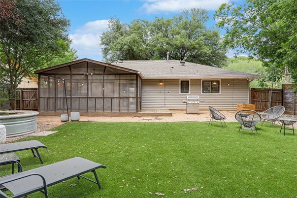 Backyard, Exterior