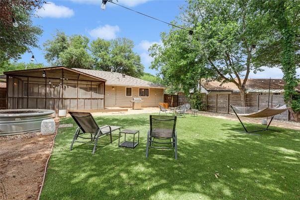 Backyard, Exterior