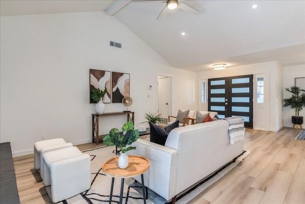 Interior, Living room, Recessed Lighting, Wood Texture Flooring