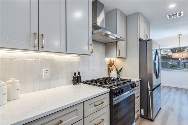 Interior, Kitchen, Recessed Lighting, Wood Texture Flooring