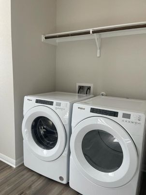 Interior, Washer, Wood Texture Flooring
