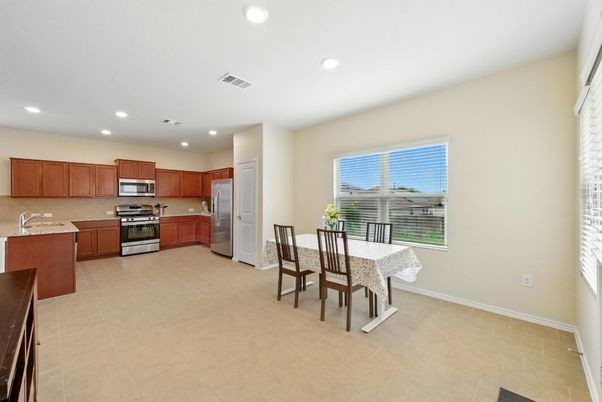 Dining room, Interior, Kitchen, Recessed Lighting, Stainless Steel Appliances