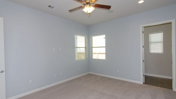 Empty room, Interior, Recessed Lighting