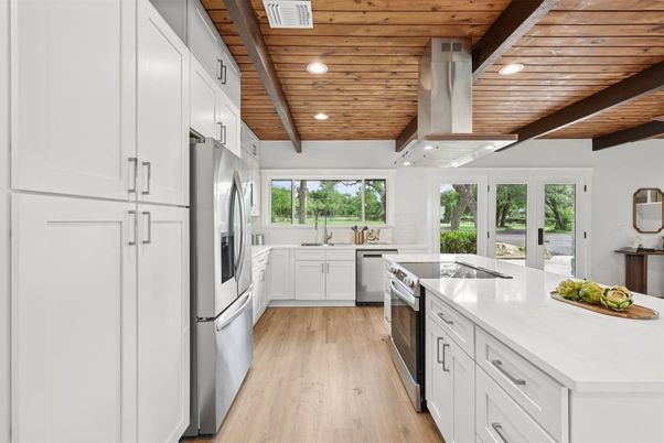 Interior, Kitchen, Recessed Lighting, Stainless Steel Appliances, Wooden Beams, Wooden Ceilings, Wood Texture Flooring