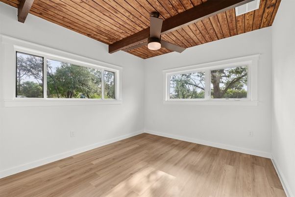 Empty room, Interior, Wooden Beams, Wooden Ceilings, Wood Texture Flooring