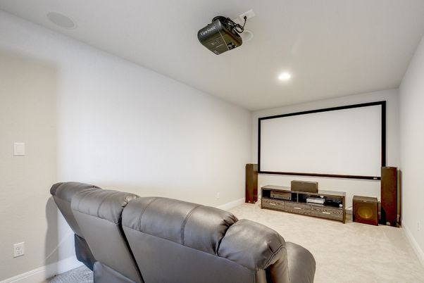 Interior, Projection Screen, Recessed Lighting, Theatre Room