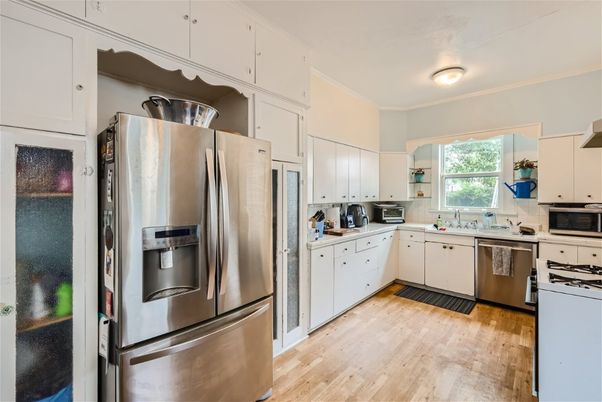 Interior, Kitchen, Stainless Steel Appliances, Wood Texture Flooring