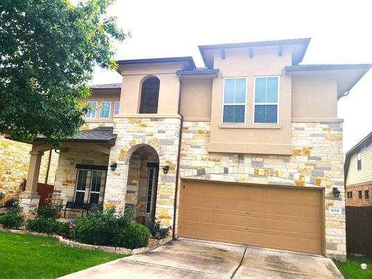 Attached, Exterior, Facade, Mediterranean