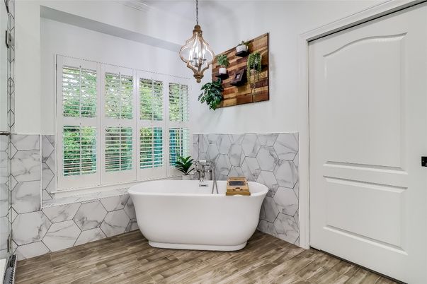 Bathroom, Free Standing Baths, Interior, Marble Walls, Pendant Lights, Wood Texture Flooring