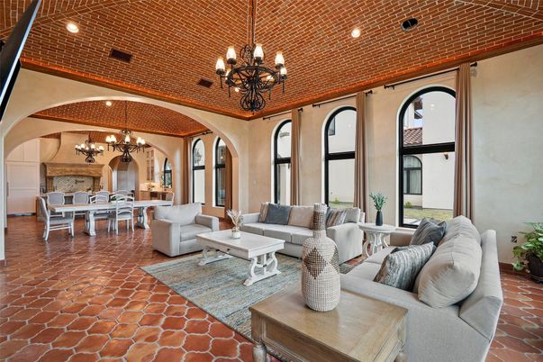 Chandelier, Dining room, Interior, Living room, Recessed Lighting