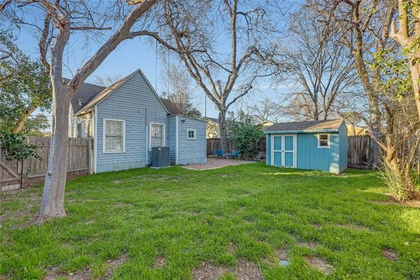 Backyard, Exterior