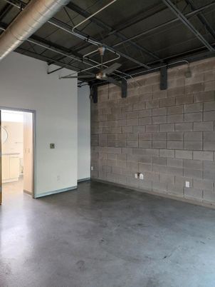 Garage, Interior, Stone Walls