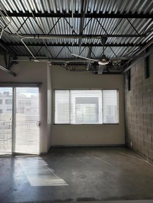 Garage, Interior, Stone Walls