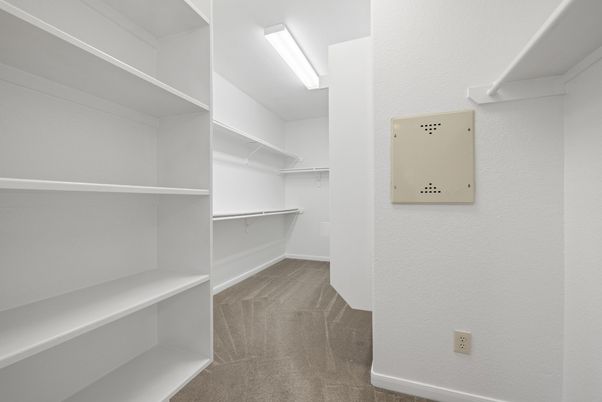 Interior, Walk-in Closets