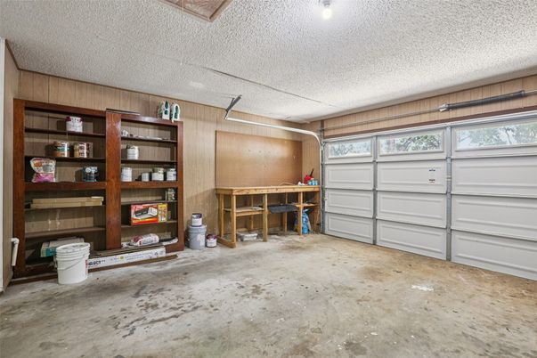 Garage, Interior, Wooden Walls