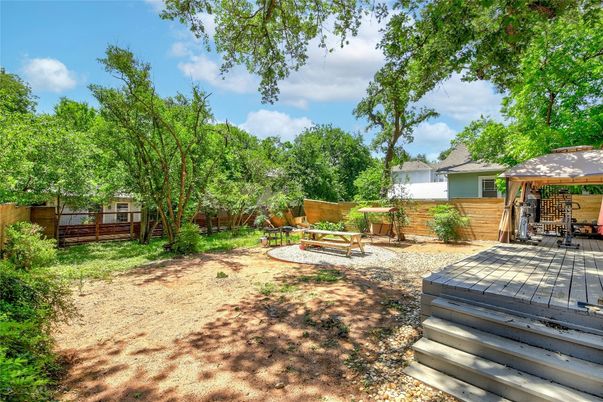 Backyard, Exterior