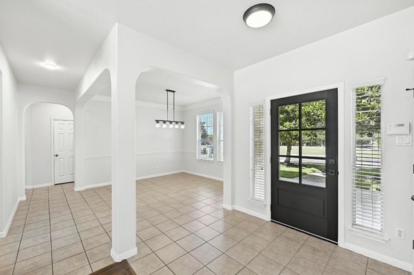 Empty room, Interior, Pendant Lights, Recessed Lighting
