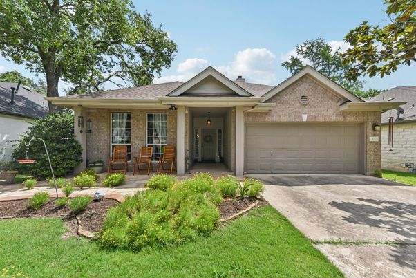 Attached, Exterior, Facade, Brick Facade, Ranch