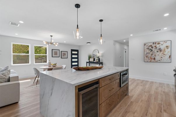 Dining room, Interior, Kitchen, Pendant Lights, Recessed Lighting, Wood Texture Flooring