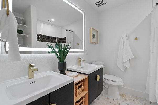 Bathroom, Interior, Marble, Recessed Lighting