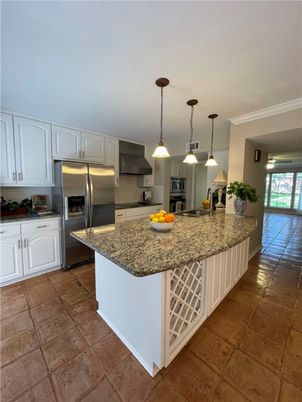 Interior, Kitchen, Pendant Lights, Stainless Steel Appliances