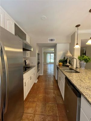 Interior, Kitchen, Pendant Lights, Stainless Steel Appliances