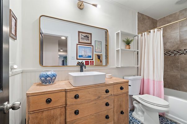 Bathroom, Interior