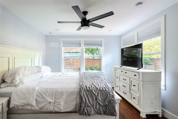 Bedroom, Interior, Water, Wood Texture Flooring