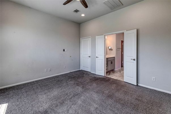 Bathroom, Empty room, Interior, Recessed Lighting